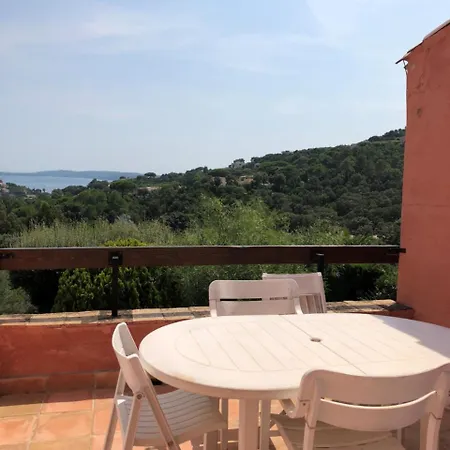 Les Collines De Guerrevielle Dom wakacyjny Sainte-Maxime